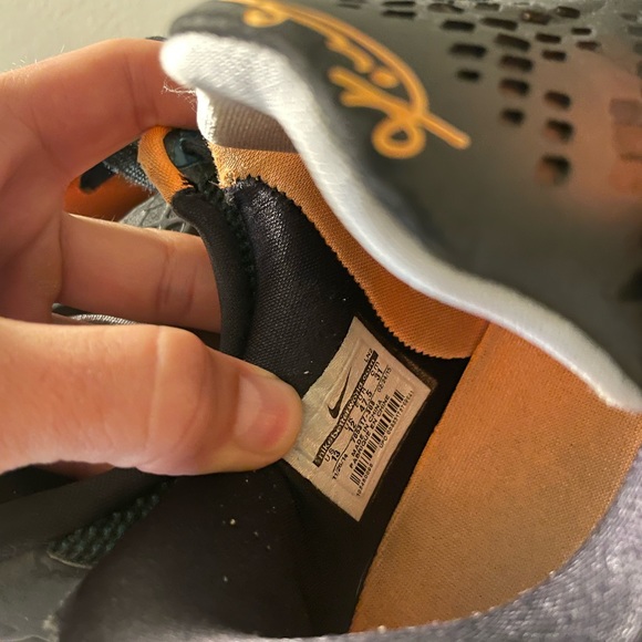 Kobe 10 Flight - Picture 4 of 8